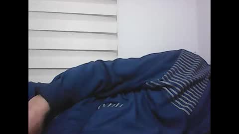 Snapshot of screw2 chatting on February 2026 07:01:02 PM Evren online show from February 2026 07:01:02 PM