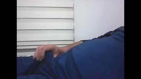 Snapshot of screw2 chatting on February 2026 07:09:02 PM Evren online show from February 2026 07:09:02 PM