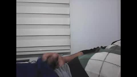 Snapshot of screw2 chatting on February 2026 11:05:02 PM Evren online show from February 2026 11:05:02 PM