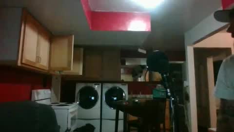 screwnutandbolte online show from December 2025 03:55:01 AM