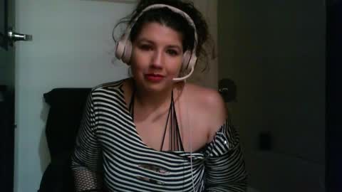 Danni online show from December 2025 10:53:01 AM