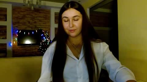 Snapshot of sea_cocktail chatting on December 2025 01:37:02 PM Elizabeth online show from December 2025 01:37:02 PM