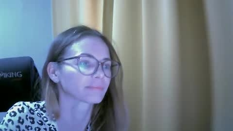 Snapshot of sea_dream chatting on October 2025 08:09:02 AM SEA Dream online show from October 2025 08:09:02 AM