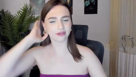 Snapshot of seaebreeze chatting on February 2025 03:21:02 PM Kate online show from February 2025 03:21:02 PM