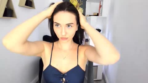 Kate online show from September 2025 11:45:02 AM