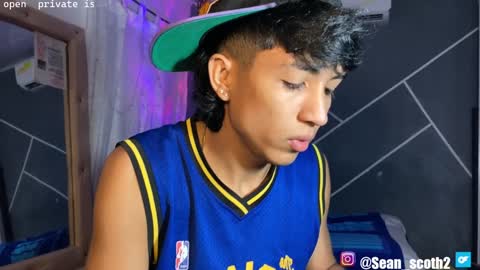 Snapshot of sean_scoth2 chatting on December 2024 01:37:02 AM Sean Scoth online show from December 2024 01:37:02 AM