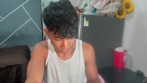 Snapshot of sean_scoth2 chatting on January 2025 05:40:02 AM Sean Scoth online show from January 2025 05:40:02 AM