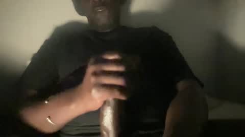 Snapshot of seanbaptiste chatting on January 2025 12:35:01 AM Idris online show from January 2025 12:35:01 AM