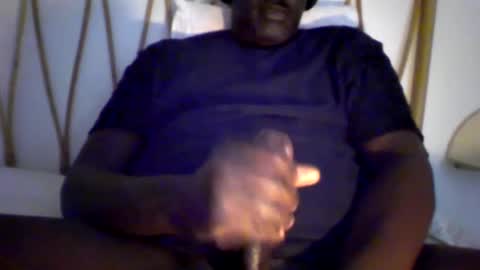 Snapshot of seanbaptiste chatting on October 2025 08:33:02 AM Idris online show from October 2025 08:33:02 AM