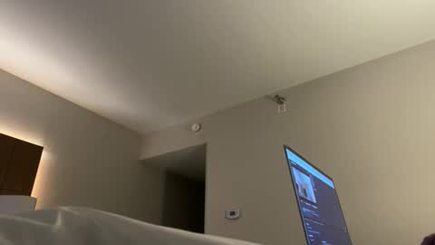 Snapshot of seanjohnsen chatting on November 2025 06:13:01 AM seanjohnsen online show from November 2025 06:13:01 AM