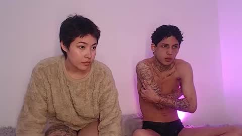  CAMILA Y SEBASTIAN online show from October 2025 12:52:02 PM