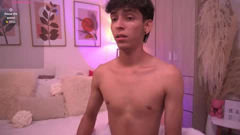 Sebastian Alvarez online show from December 2025 01:55:01 AM