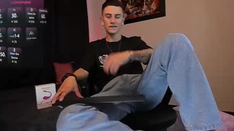 Sebastian online show from September 2025 03:55:02 AM