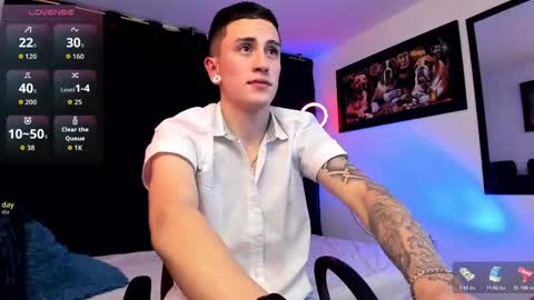 Sebastian online show from November 2025 02:01:02 AM