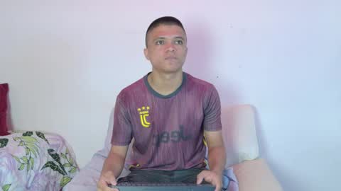 Snapshot of sebas_n_aly chatting on May 2026 11:22:02 PM ely online show from May 2026 11:22:02 PM