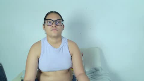 Snapshot of sebas_n_aly chatting on May 2026 03:02:01 AM ely online show from May 2026 03:02:01 AM
