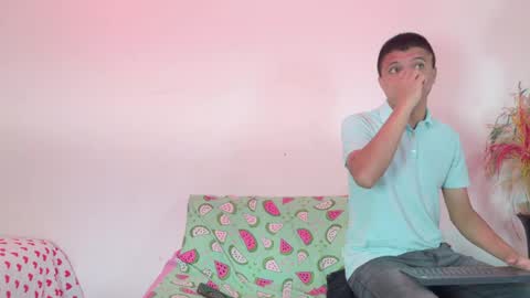 Snapshot of sebas_n_aly chatting on May 2026 03:26:01 AM ely online show from May 2026 03:26:01 AM