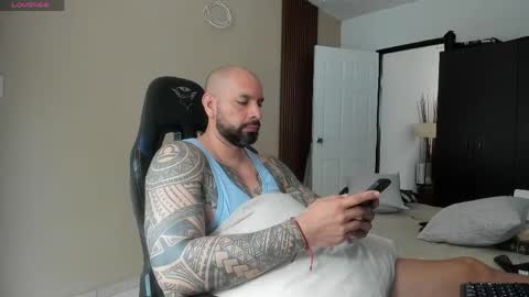 Snapshot of sebastiam_blake chatting on June 2026 02:19:02 PM sebastiam_blake online show from June 2026 02:19:02 PM