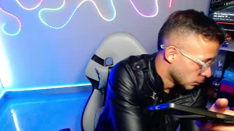 Sebastian online show from October 2025 07:07:02 AM