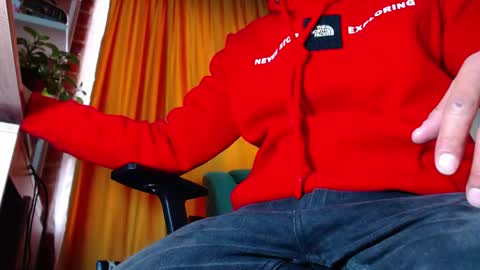 Snapshot of sebastian_025 chatting on April 2026 01:41:02 PM Sebastian online show from April 2026 01:41:02 PM