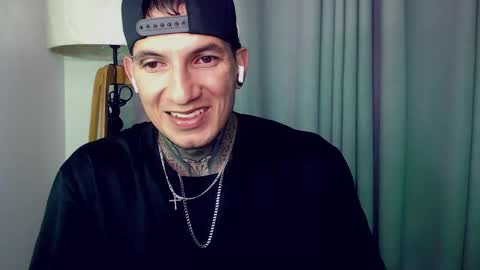 Sebastian online show from November 2025 01:04:01 PM