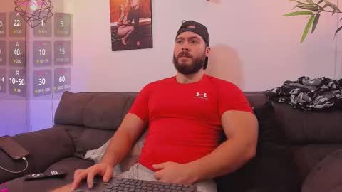 Instagram jeanpaulfit  online show from January 2026 02:32:02 PM