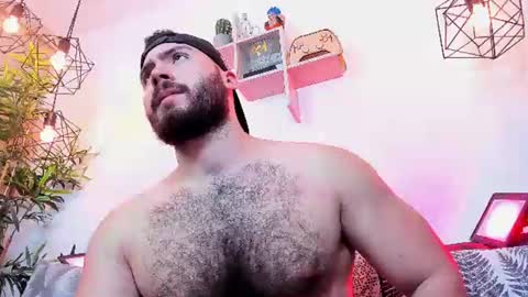 Snapshot of sebastianvilla__ chatting on June 2026 10:45:01 PM Instagram jeanpaulfit online show from June 2026 10:45:01 PM