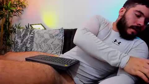 Snapshot of sebastianvilla__ chatting on June 2026 09:38:01 PM Instagram jeanpaulfit online show from June 2026 09:38:01 PM