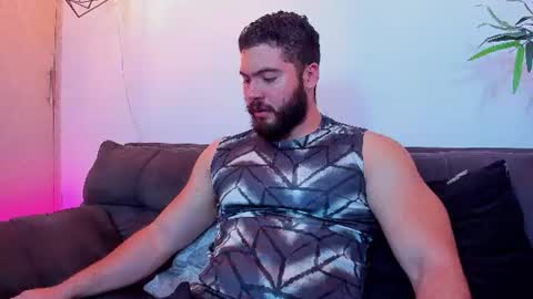 Snapshot of sebastianvilla__ chatting on July 2026 11:07:01 PM Instagram jeanpaulfit online show from July 2026 11:07:01 PM