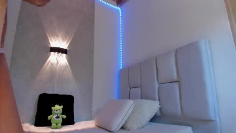 Snapshot of sebastiian69_ chatting on September 2025 03:33:01 PM Sebas online show from September 2025 03:33:01 PM