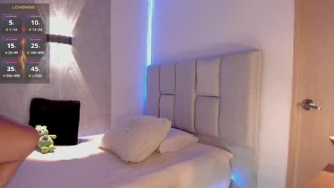 Snapshot of sebastiian69_ chatting on September 2025 11:10:01 AM Sebas online show from September 2025 11:10:01 AM