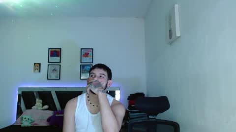 Snapshot of sebasxxl12 chatting on April 2026 07:35:01 AM Sebas online show from April 2026 07:35:01 AM