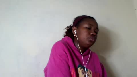 Snapshot of secil3274 chatting on July 2026 07:44:01 AM secil3274 online show from July 2026 07:44:01 AM