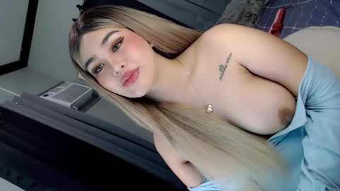 Chloe online show from March 2025 09:37:02 PM