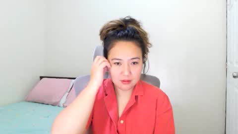 MILAN online show from March 2025 02:27:02 AM