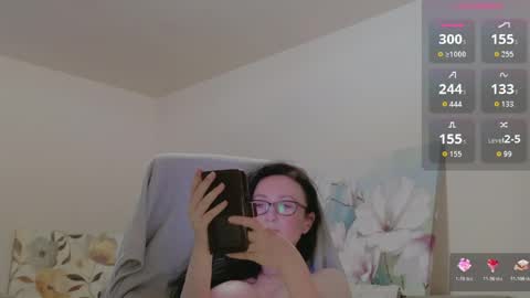 Snapshot of secretmistress01 chatting on May 2026 09:48:01 AM Mariot Mery for short ..never call me PET NAMES in FREECHAT mom momy baby or sweety online show from May 2026 09:48:01 AM