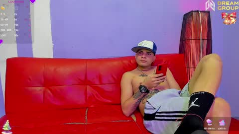 Snapshot of secretpartys chatting on December 2024 02:47:01 AM 3some HORNY KIMGOOD GIRL LOOKING TO EXPERIENCE ALL KINDS OF SHOW online show from December 2024 02:47:01 AM