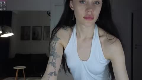 Snapshot of seduced_by_sara chatting on October 2025 08:40:01 PM Sara online show from October 2025 08:40:01 PM