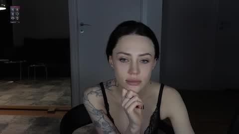 Snapshot of seduced_by_sara chatting on February 2026 09:36:02 PM Sara online show from February 2026 09:36:02 PM