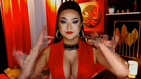 Snapshot of seducinglinda chatting on June 2026 02:39:01 PM seducinglinda online show from June 2026 02:39:01 PM