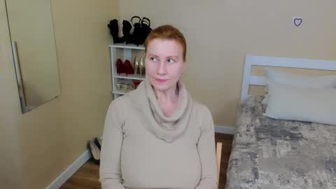 seductive_foxy_ online show from March 2026 07:18:02 PM