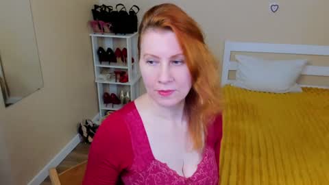 seductive_foxy_ online show from July 2026 01:59:02 AM