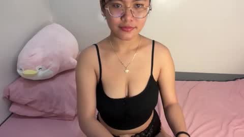 Mariaxxx online show from December 2025 07:43:01 PM
