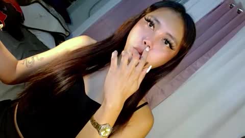 Snapshot of seductive_morena chatting on December 2025 03:53:01 PM Im shy online show from December 2025 03:53:01 PM