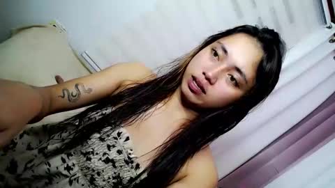 Snapshot of seductive_morena chatting on February 2026 09:05:02 PM Im shy online show from February 2026 09:05:02 PM