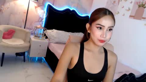 Vanessa online show from September 2025 06:40:01 PM