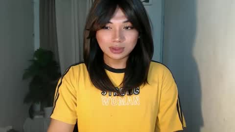 Deluxe online show from April 2026 10:49:02 PM