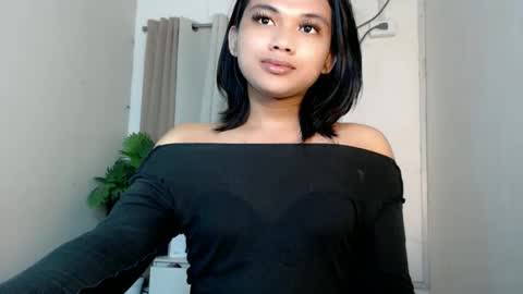 Snapshot of seductivedeluxe69 chatting on May 2026 08:17:01 PM Deluxe online show from May 2026 08:17:01 PM