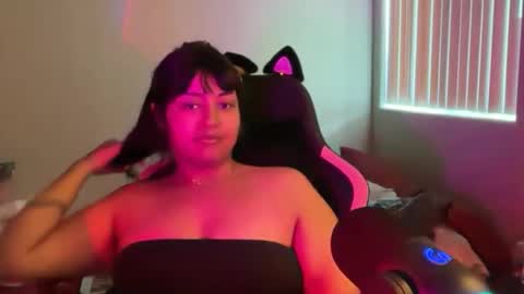 Snapshot of seductivemuse chatting on May 2026 04:05:02 PM seductivemuse online show from May 2026 04:05:02 PM