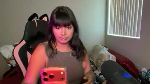 Snapshot of seductivemuse chatting on May 2026 06:42:02 PM seductivemuse online show from May 2026 06:42:02 PM